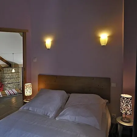 De Caractere La Grange * Buzeins